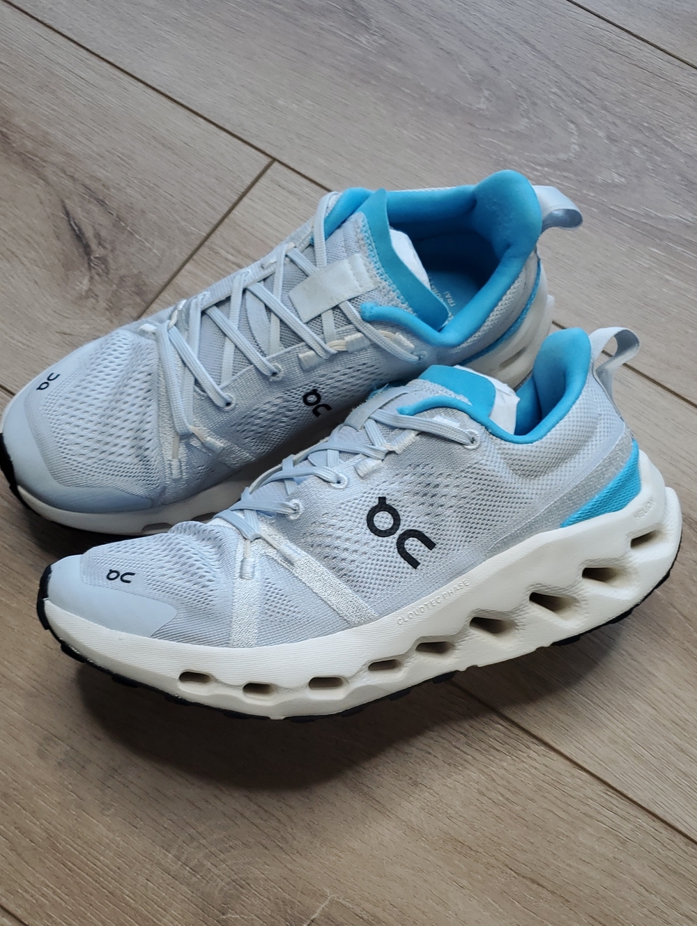 On Cloudsurfer Trail Womens Blue Shoes Size 8.5
